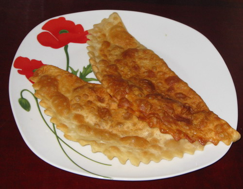 Чебуреки с мясом и рисом